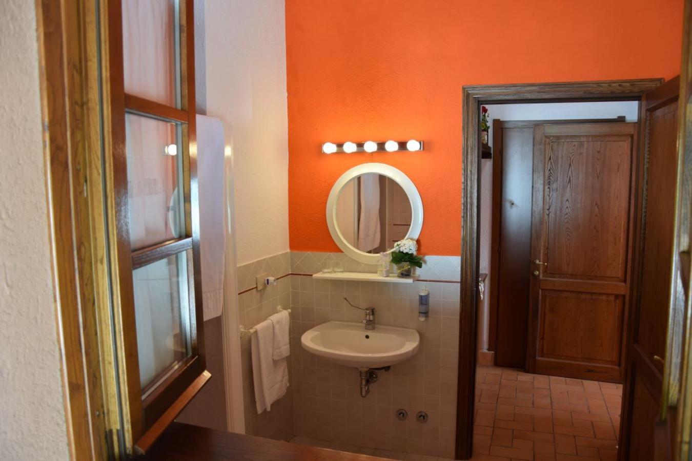 Agriturismo Gioie Di Campagna 法布里亚诺 外观 照片