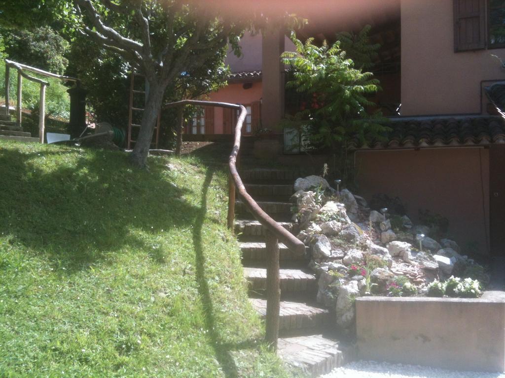Agriturismo Gioie Di Campagna 法布里亚诺 外观 照片